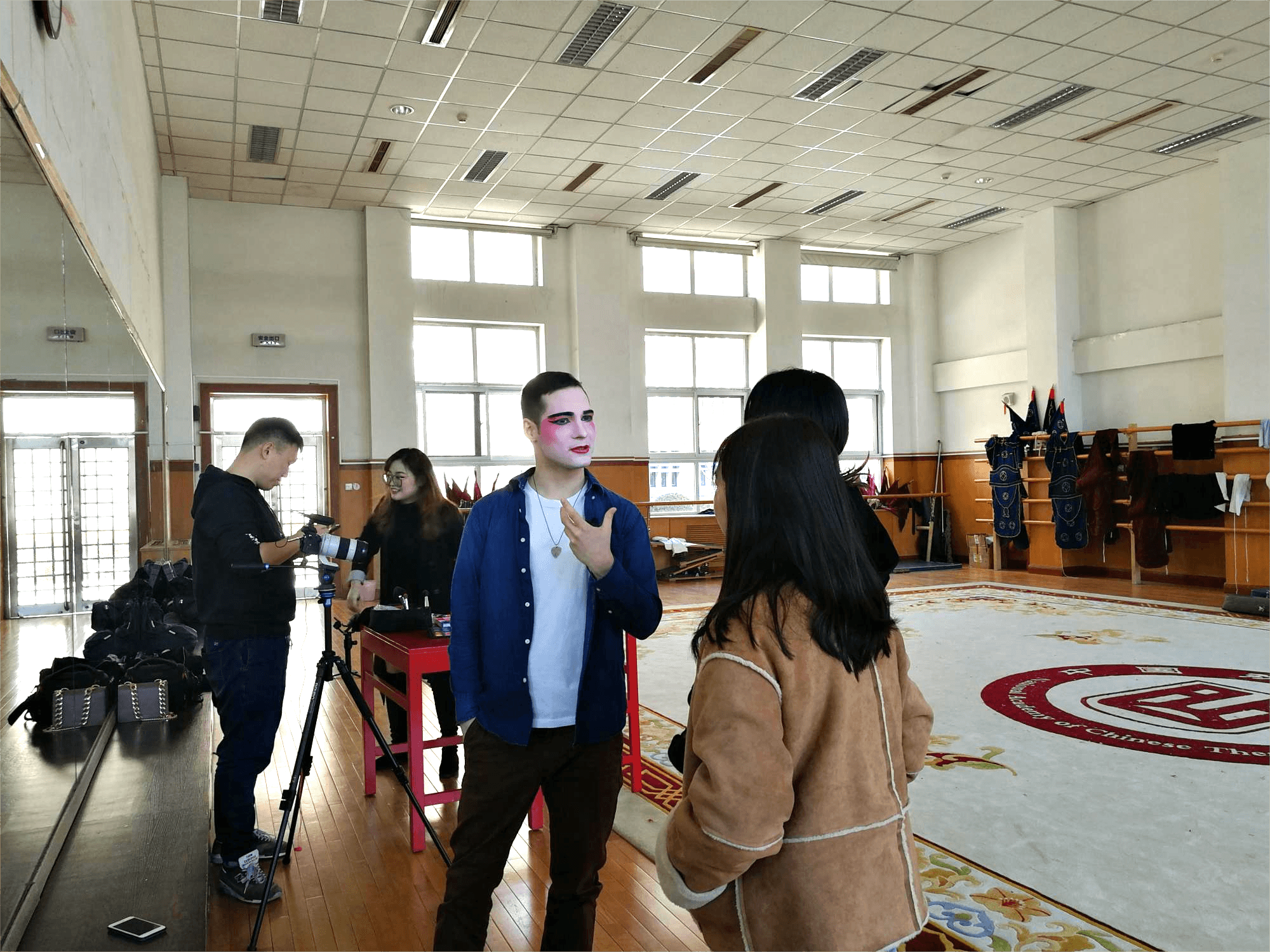 Behind the scenes of Luk in China